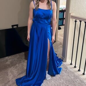 Elegant Blue Evening Gown